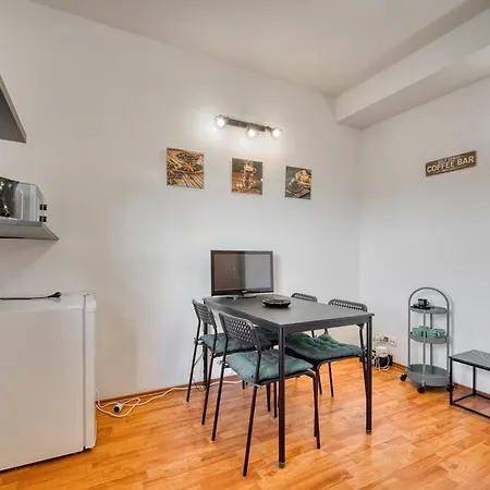 Spacious And Bright Two-bedroom Apartman Pozsony