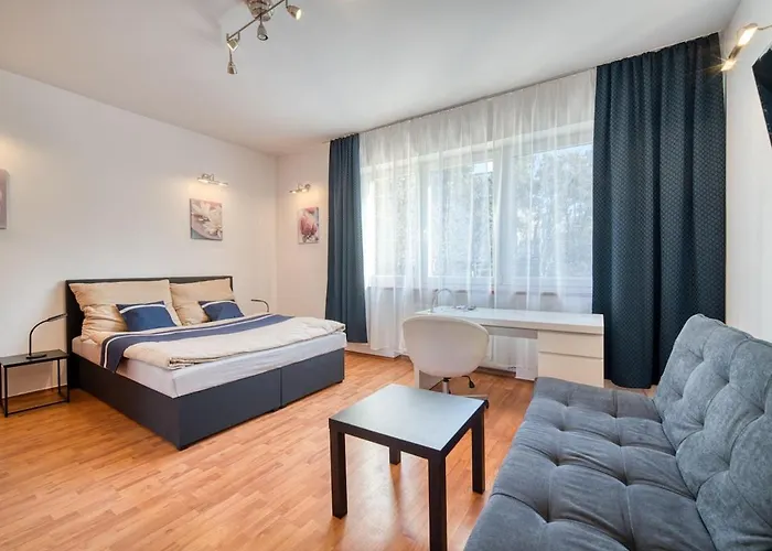 Apartament Spacious And Bright Two-bedroom Bratysława