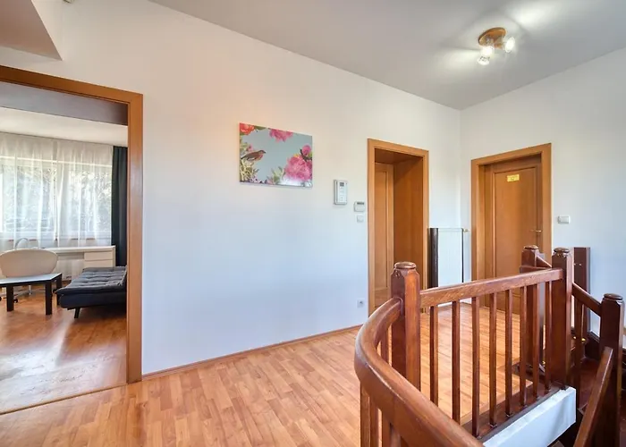 Spacious And Bright Two-bedroom Bratysława